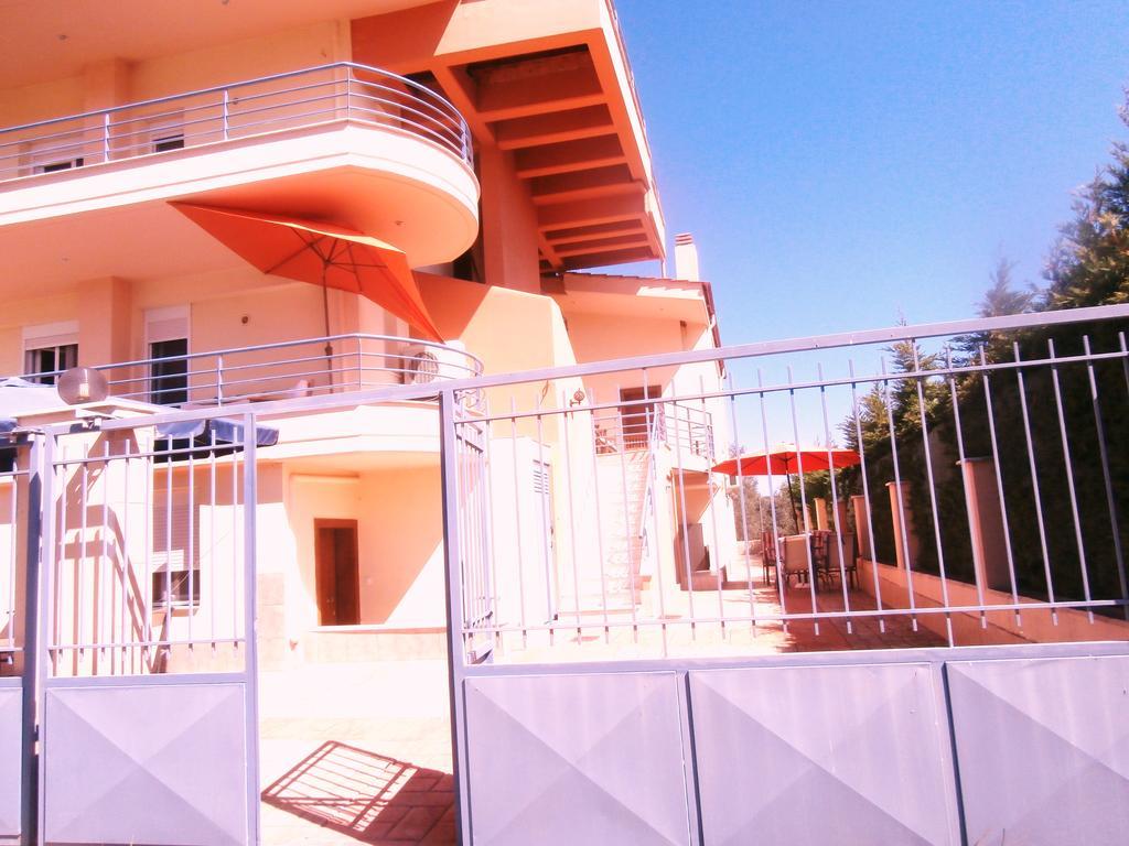 Georgios Apartments Sotiritsa Bagian luar foto